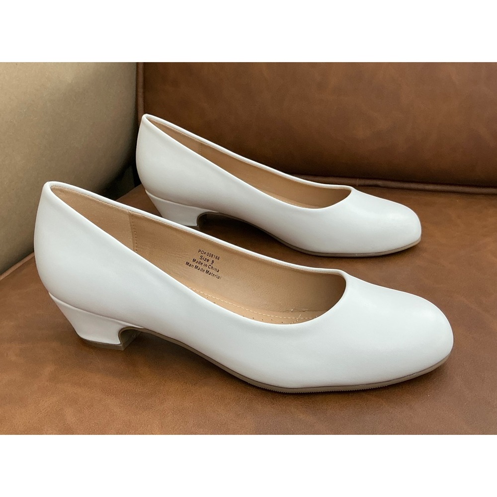 Journee Collection Saar Pump Womens Size 9 White Low Kitten Heel